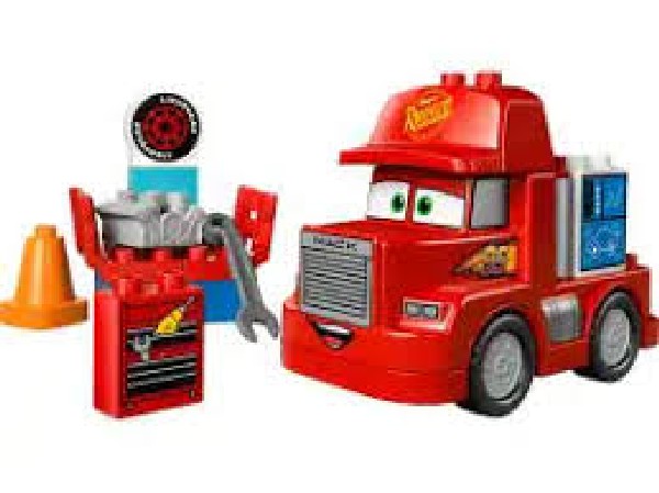 LEGO DUPLO Disney en  Cars Mack bij de race - 10417
