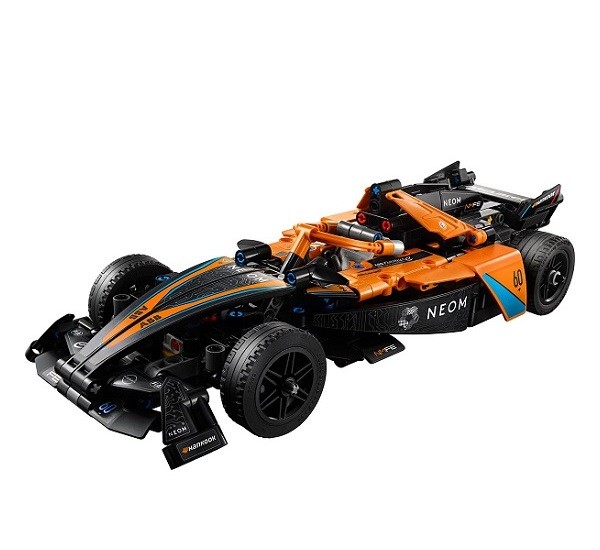 Lego Technic NEOM McLaren Formula E Team 